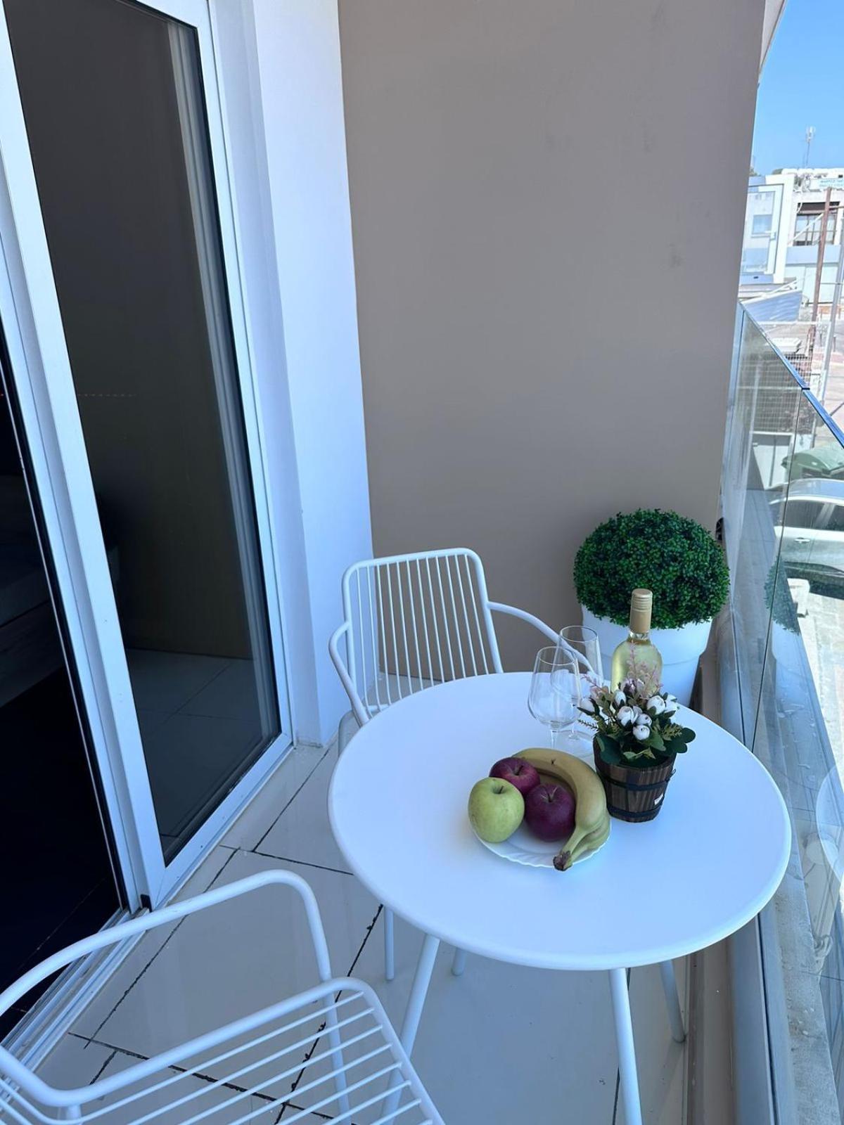 Ivi Apartments Ayia Napa Bagian luar foto
